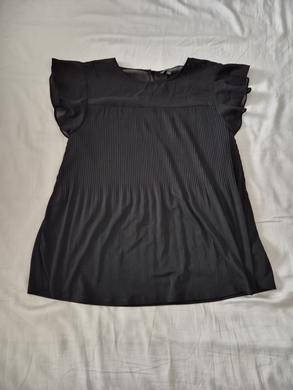 Adrianna Papell Black Pleated Flutter Sleeve Blouse